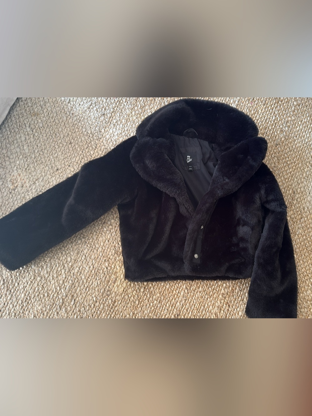 Like new Kids Art Class Black Faux Fur Jacket size small (6/7)